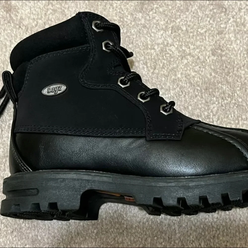 Lugz boots Kids Sz 10 NWT With Box